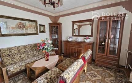 Priestranný 6-izbový dom s garážou, altánkom a veľkým pozemkom-Vyšné Opátske,KE