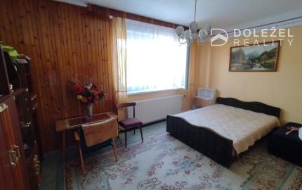 Priestranný 6-izbový dom s garážou, altánkom a veľkým pozemkom-Vyšné Opátske,KE