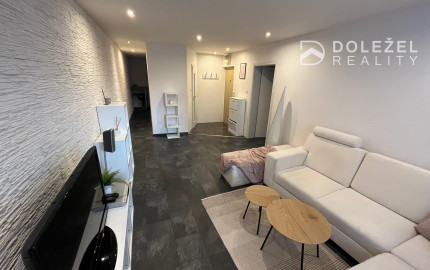 Na predaj kompletne zariadený 2-izbový tehlový byt v obľúbenej lokalite Košice – Sever, Študentská ulica