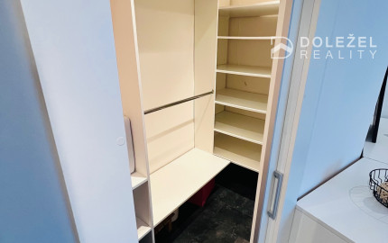 Na predaj kompletne zariadený 2-izbový tehlový byt v obľúbenej lokalite Košice – Sever, Študentská ulica