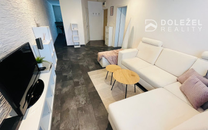 Na predaj kompletne zariadený 2-izbový tehlový byt v obľúbenej lokalite Košice – Sever, Študentská ulica