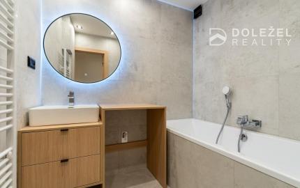 3-izbový byt, 69 m2, lodžia, 2x balkón (7.p) Košice Němcovej