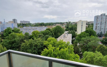 3-izbový byt, 69 m2, lodžia, 2x balkón (7.p) Košice Němcovej