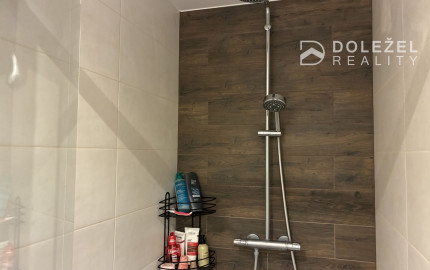 2-izbový byt, KVP, Titogradská, OV,50m2 kompl,rekon, 6.p/8