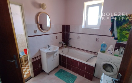 Priestranný 6-izbový dom s garážou, altánkom a veľkým pozemkom-Vyšné Opátske,KE