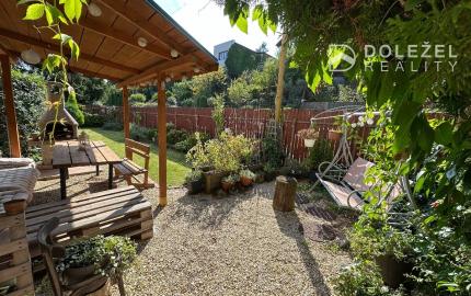 Predám krásny 4 izb. tehlový byt, 100 m2, garáž, 2 loggie, záhrada, Podhradová-Košice