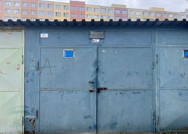 Garáž- Železníky- Krakovská, OV, 18m2+ elektrina