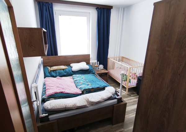 REZERVOVANÝ Kompletne zrekonštruovaný svetlý a priestranný 2-izbový byt na Terase– Narcisová ulica, Košice