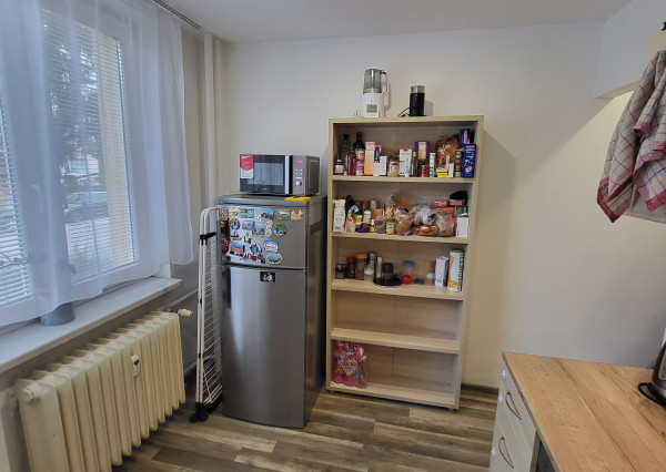 REZERVOVANÝ Kompletne zrekonštruovaný svetlý a priestranný 2-izbový byt na Terase– Narcisová ulica, Košice