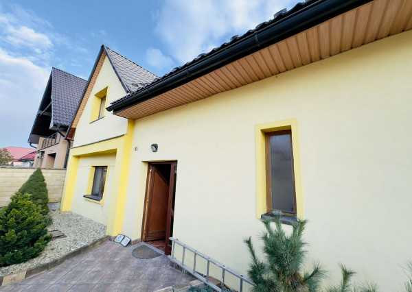 EXKLUZÍVNY RD, 6 IZBOVÝ RODINNÝ DOM, 300m2,VALALIKY