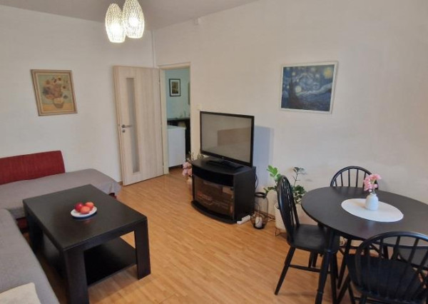 REZERVOVANÉ 3-izb. byt, 66 m2, balkón (1.p), Košice Humenská