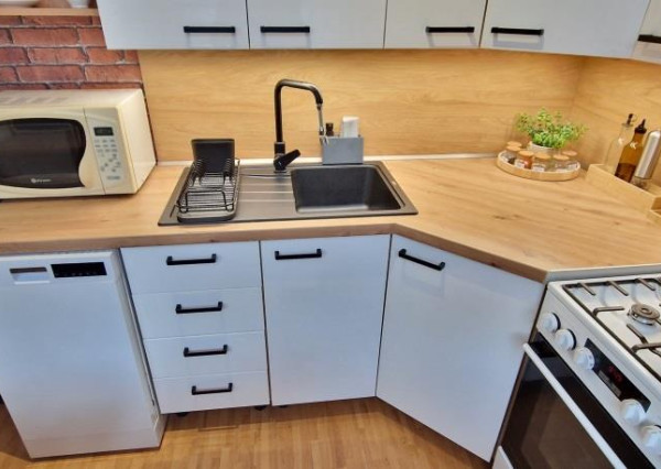 REZERVOVANÉ 3-izb. byt, 66 m2, balkón (1.p), Košice Humenská