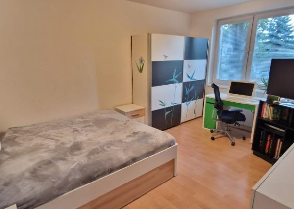 REZERVOVANÉ 3-izb. byt, 66 m2, balkón (1.p), Košice Humenská