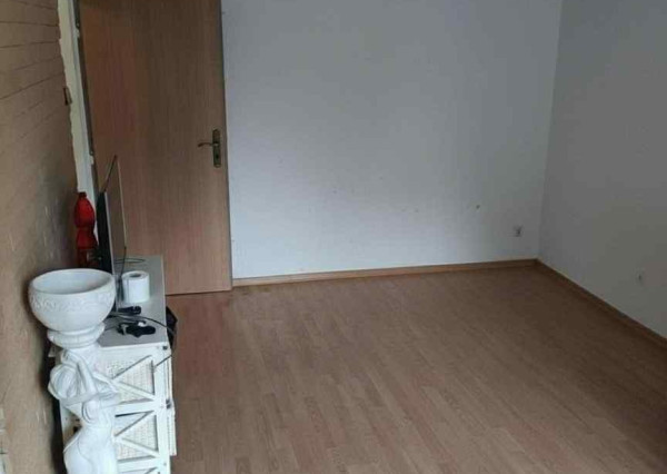 Priestranný 2-izbový byt s balkónom v obľúbenej lokalite – Košice Sever / Hlinkova ulica