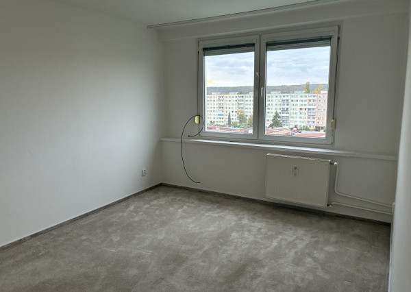 3-izb TERASA-  Michalovská, OV, 66m2, ČR, 8.p, balkón