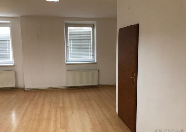 Predaj rodinný dom - polyfunkčný priestor na ul. Slovenská, Prešov