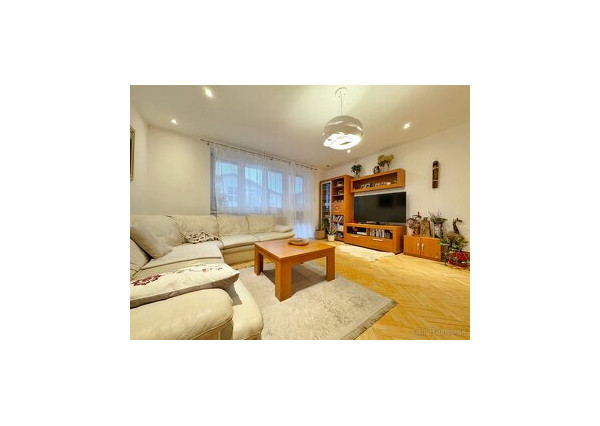 Predám krásny 4 izb. tehlový byt, 100 m2, garáž, 2 loggie, záhrada, Podhradová-Košice