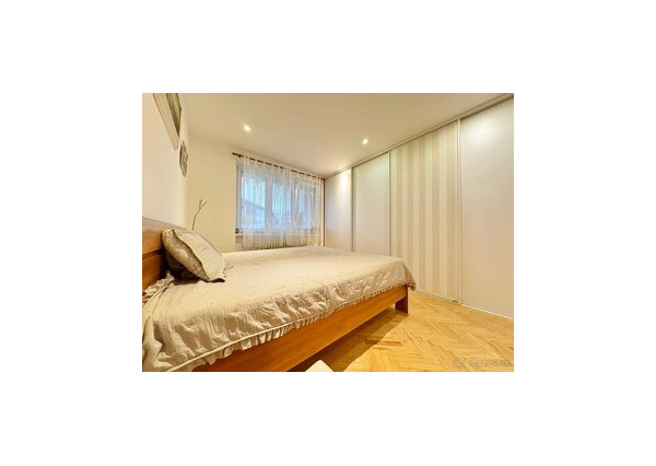 Predám krásny 4 izb. tehlový byt, 100 m2, garáž, 2 loggie, záhrada, Podhradová-Košice