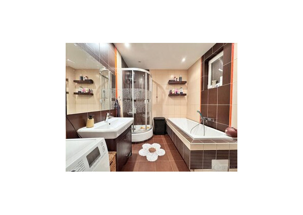 Predám krásny 4 izb. tehlový byt, 100 m2, garáž, 2 loggie, záhrada, Podhradová-Košice