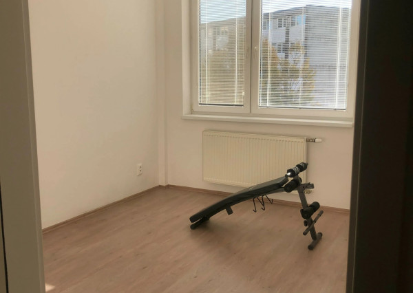 Na predaj 3 izbový byt s balkónom na sídlisku KVP – Dénešova ulica