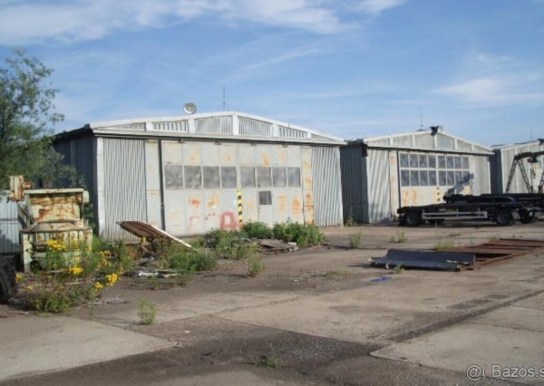 Na predaj – rozsiahly priemyselný areál s halami a administratívnou budovou, Košice – Nad Jazerom