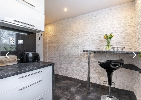 Na predaj kompletne zariadený 2-izbový tehlový byt v obľúbenej lokalite Košice – Sever, Študentská ulica