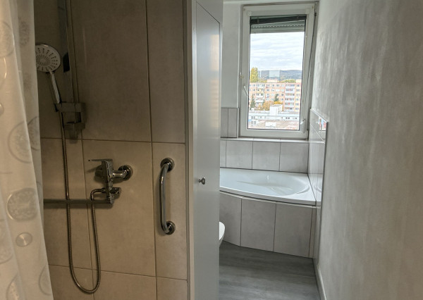 3-izb TERASA- Michalovská, OV,66m2, rekonštrukcia.,8.p