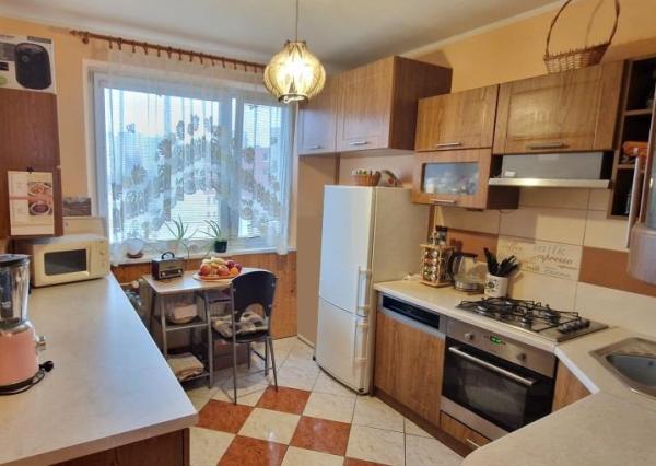 3-izbový byt, 72 m2, lodžia (7.p/8), Košice Bruselská