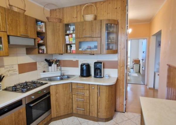 3-izbový byt, 72 m2, lodžia (7.p/8), Košice Bruselská