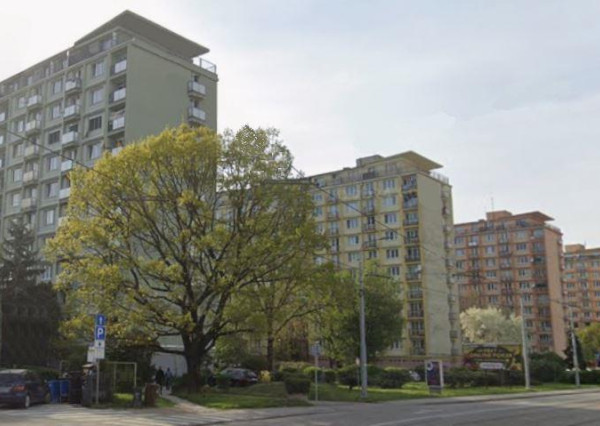 3-izbový byt, 69 m2, lodžia, 2x balkón (7.p) Košice Němcovej