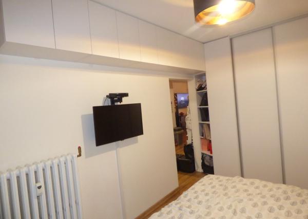 3-izb KVP Húskova, OV, 64m2,  čiast .rekon, lodžia (8.p/8)