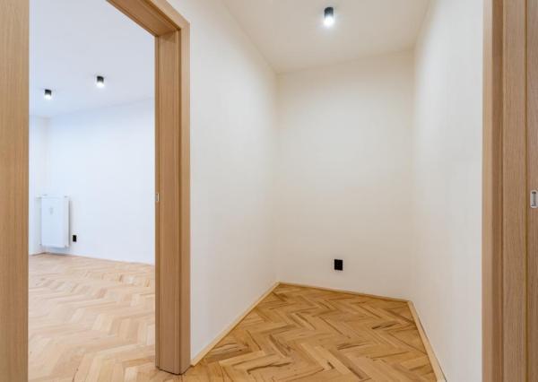 3-izbový byt, 69 m2, lodžia, 2x balkón (7.p) Košice Němcovej