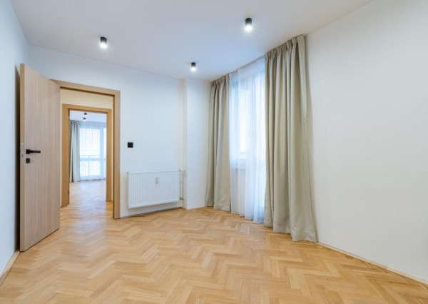 3-izb. byt, 69 m2, lodžia, 2x balkón, Košice Boženy Němcovej