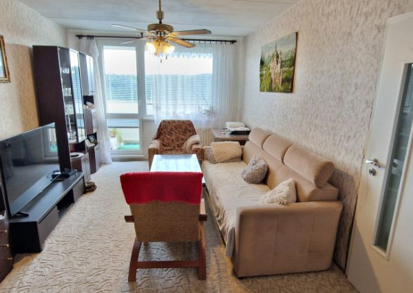 4-izbový byt, 88 m2, lodžia (4.p/8), Košice KVP Stierova