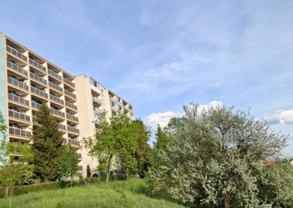 4-izbový byt, 88 m2, lodžia (4.p/8), Košice KVP Stierova