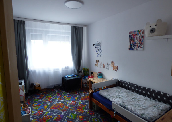 3-izb KVP  Hemerková, OV, 78m2, rekonštrukcia, balkón, 3.p