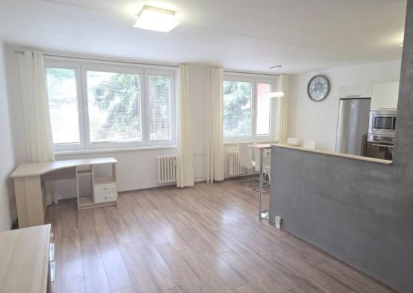 3-izbový byt, 67 m2, pražský, (1.p/7), Košice Terasa Ružová