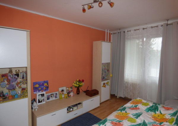 3-izb KVP- Wupertálska, OV, 60m2, čiast.rekon, lodžia, 1.p/8