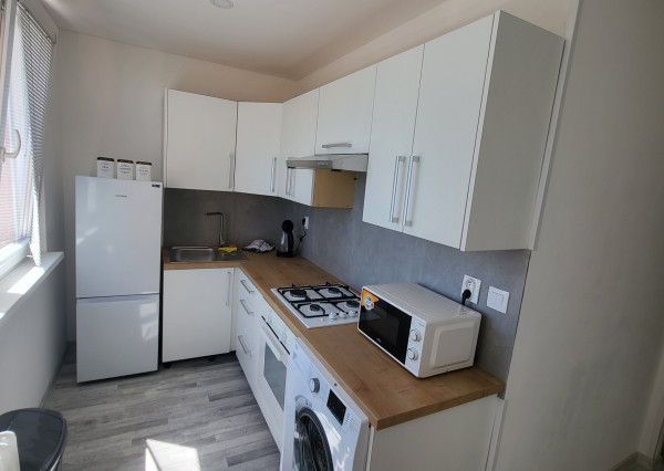 NA PRENÁJOM: Štýlový 1i byt po rekonštrukcii –Považská 8-KE