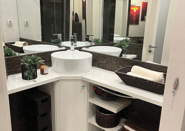 Na predaj kompletne zariadený 2-izbový tehlový byt v obľúbenej lokalite Košice – Sever, Študentská ulica