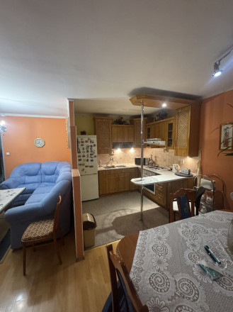 3-izbový byt STARÉ MESTO- Vojenská ulica, OV,70m2,lodžia 1.p - fotografia 5