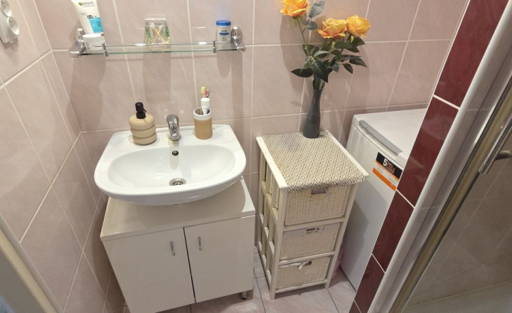 REZERVOVANÉ 2-izbový byt, 50 m2, lodžia, Košice Titogradská - fotografia 12