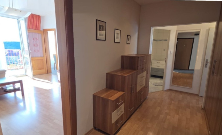 4-izbový byt, 90 m2, 2x lodžia (7.p/8), Košice KVP Janigova - fotografia 8