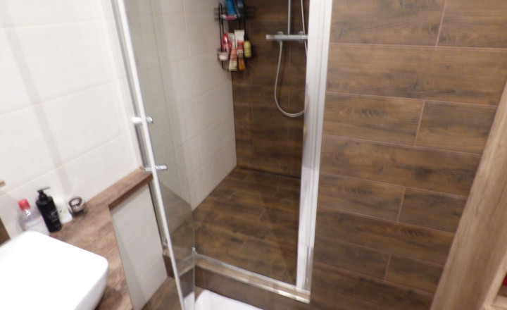 2-izbový byt, KVP, Titogradská, OV,50m2 kompl,rekon, 6.p/8 - fotografia 8