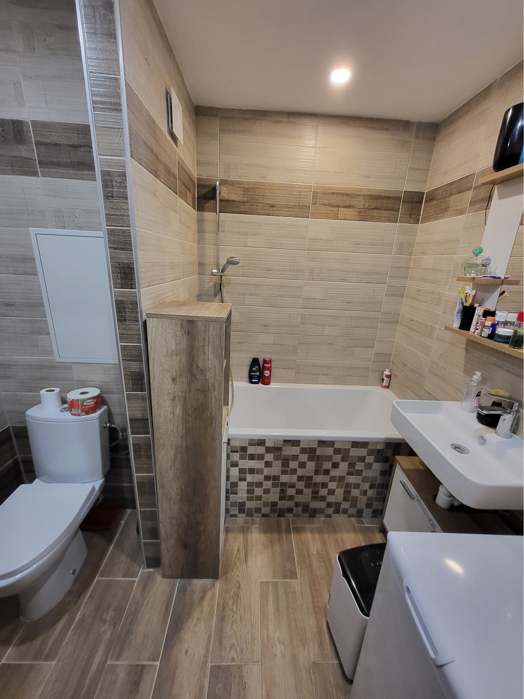 REZERVOVANÝ Kompletne zrekonštruovaný svetlý a priestranný 2-izbový byt na Terase– Narcisová ulica, Košice