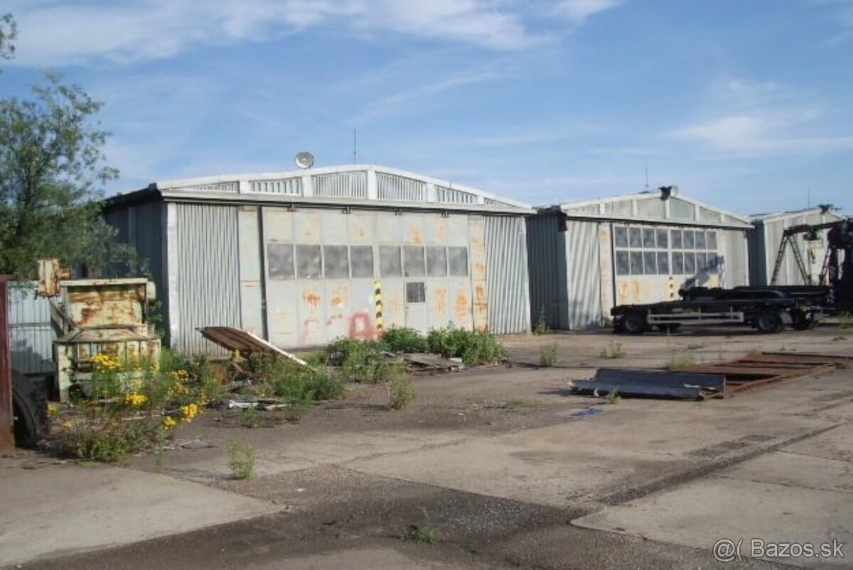 Na predaj – rozsiahly priemyselný areál s halami a administratívnou budovou, Košice – Nad Jazerom