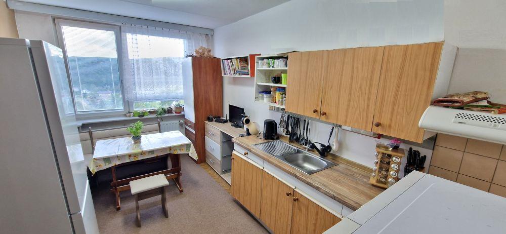 4-izbový byt, 88 m2, lodžia (4.p/8), Košice KVP Stierova