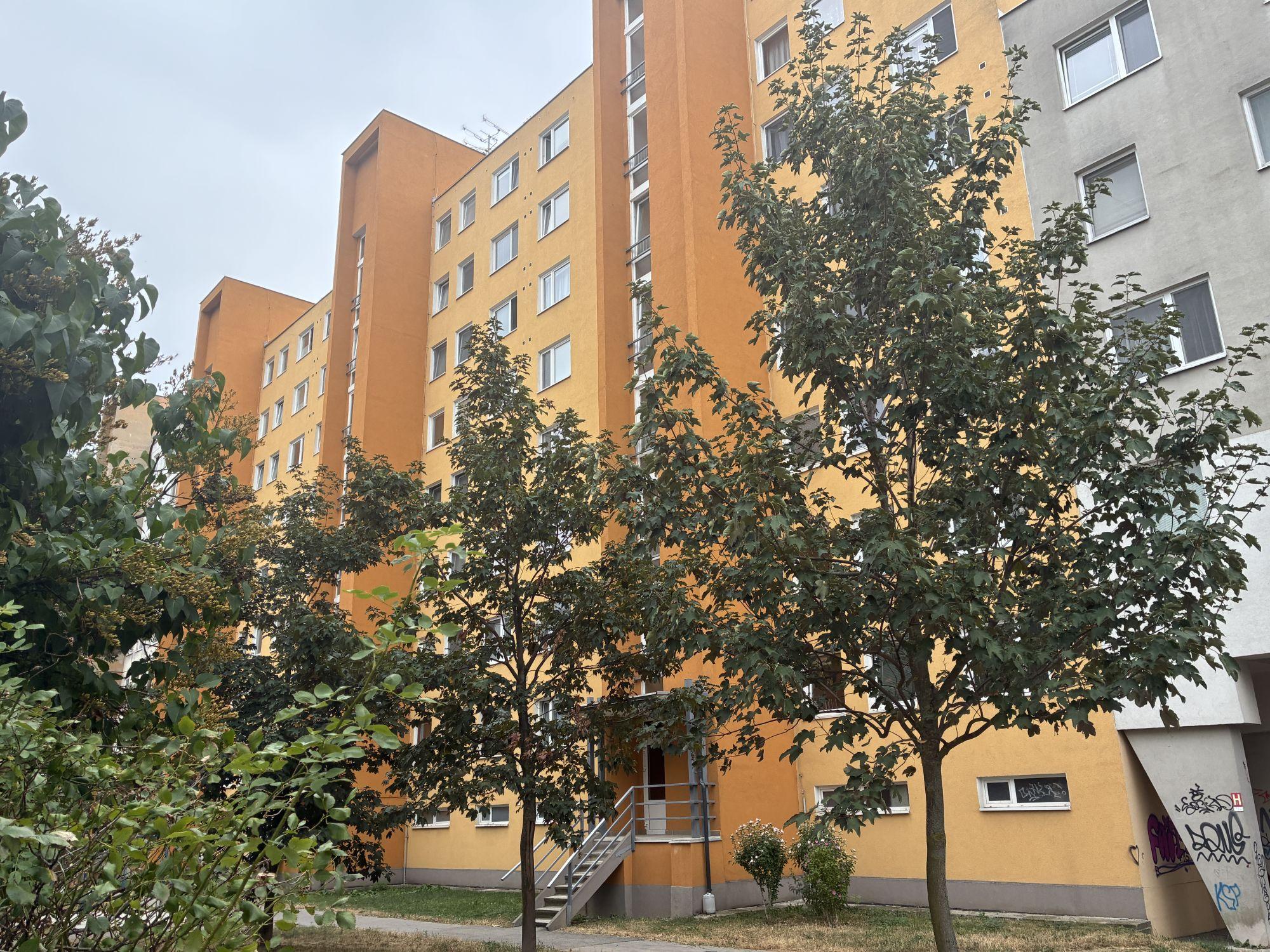 4-izbový  byt TERASA- Bernolákova, OV, 82m2, lodžia, (7.p/8)