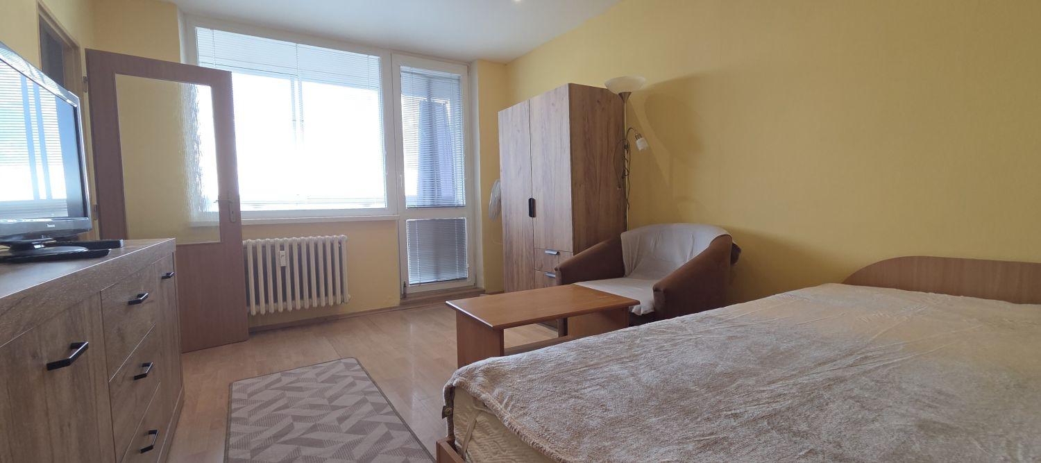 PRENÁJOM 1-izb. byt, 28 m2, lodžia, 5.p, Košice Clementisova